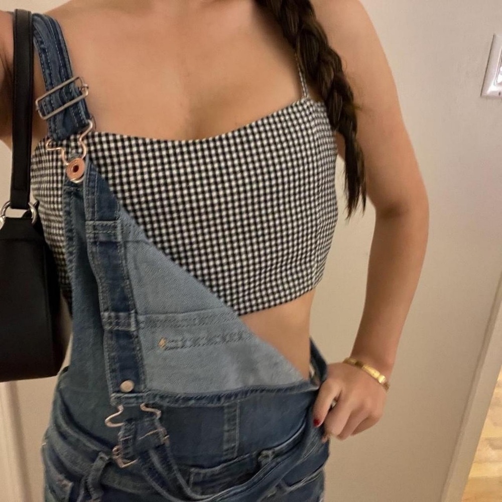 Women's Black and White Crop-top
